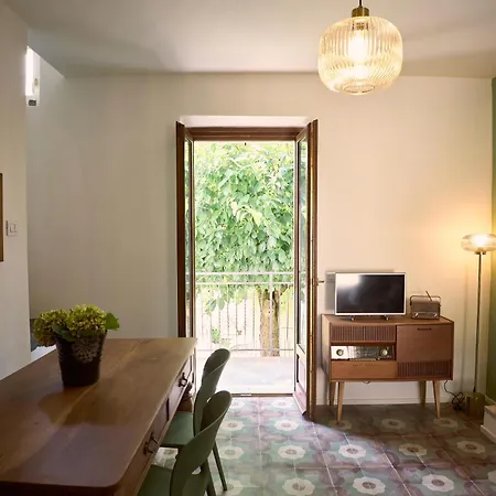 Nyaraló Persimmon Ossuccio